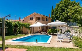 Holiday Home Villa San Giacomo - Kst416 By Interhome
